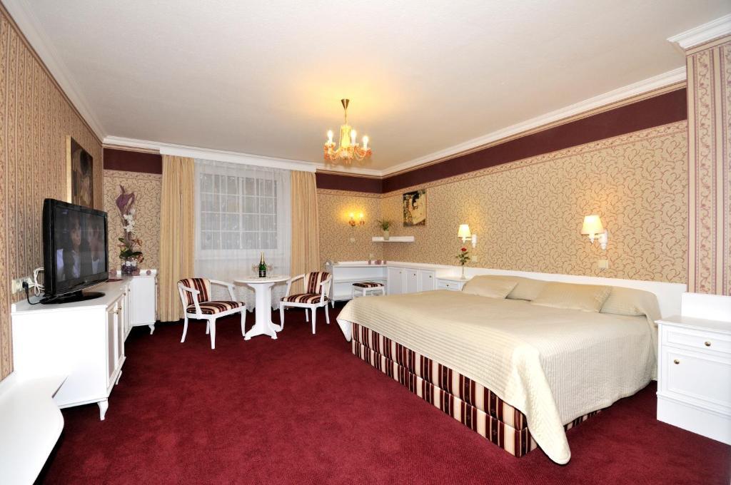 Hotel Ostrov Nymburk Oda fotoğraf