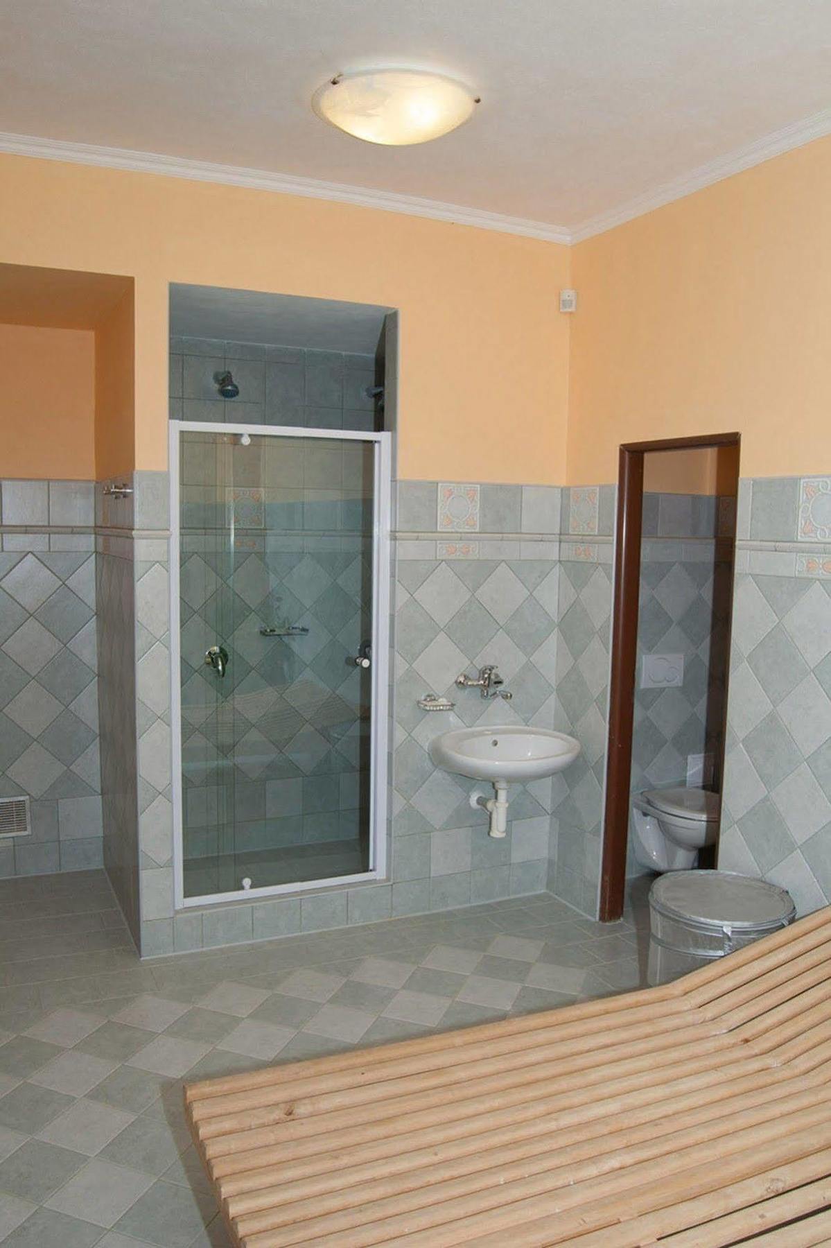 Hotel Ostrov Nymburk Dış mekan fotoğraf