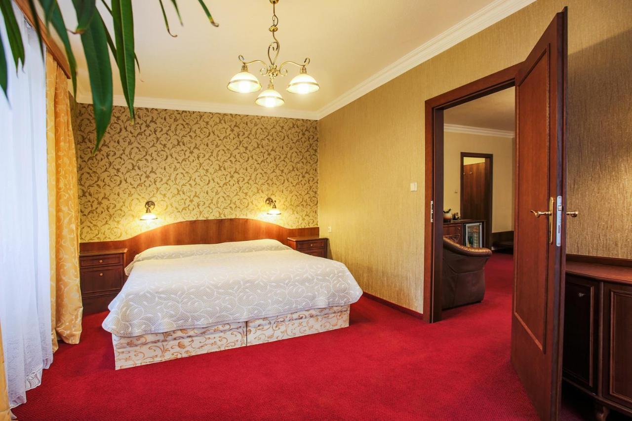 Hotel Ostrov Nymburk Dış mekan fotoğraf